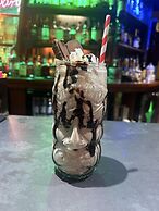 Ooters at The Mariner