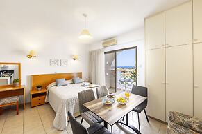 Stephanos Hotel Apts