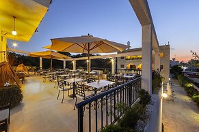 Stephanos Hotel Apts