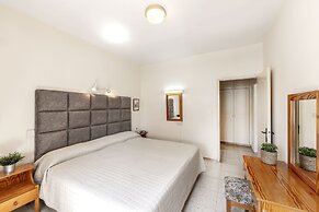 Stephanos Hotel Apts