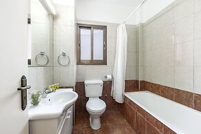 Stephanos Hotel Apts