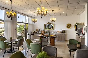 Stephanos Hotel Apts