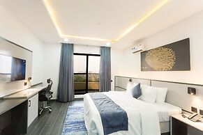 De Signature Tower Hotels & Suites