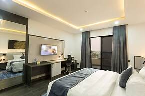 De Signature Tower Hotels & Suites