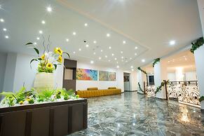 De Signature Tower Hotels & Suites