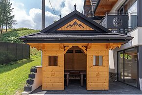 Willa Folk & Prestige