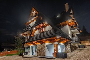 Willa Folk & Prestige