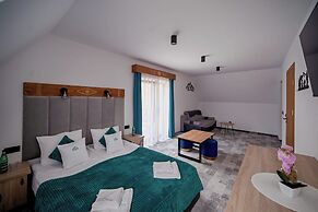 Willa Folk & Prestige