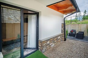 Willa Folk & Prestige