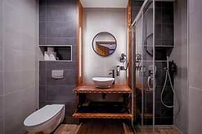 Willa Folk & Prestige