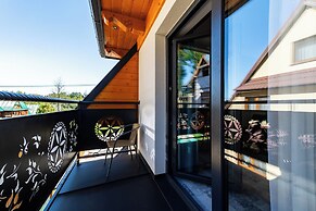 Willa Folk & Prestige