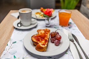 Willa Folk & Prestige