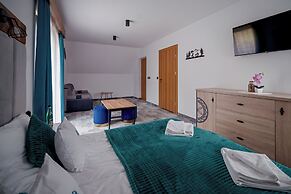 Willa Folk & Prestige