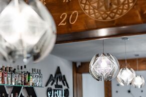 Willa Folk & Prestige