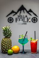 Willa Folk & Prestige