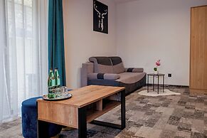 Willa Folk & Prestige