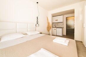 Mystery suites & apartments