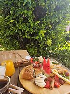 Mystery suites & apartments