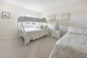 Loggerhead 424 2 Bedroom Condo by RedAwning