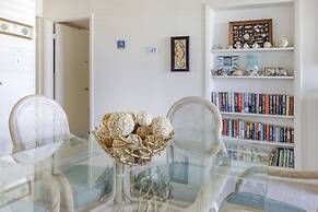 Loggerhead 424 2 Bedroom Condo by RedAwning