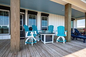 Kathleen's Retreat 5 Bedroom Home by RedAwning