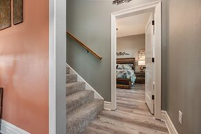 Kathleen's Retreat 5 Bedroom Home by RedAwning