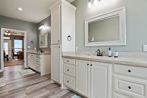 Kathleen's Retreat 5 Bedroom Home by RedAwning