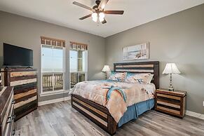 Kathleen's Retreat 5 Bedroom Home by RedAwning