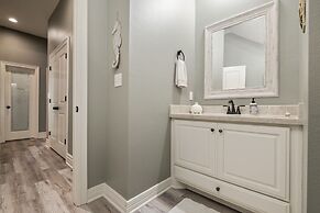 Kathleen's Retreat 5 Bedroom Home by RedAwning