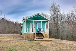 Vilonia Country Cabin w/ Grill, Fire Pit + More!