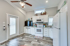 Vilonia Country Cabin w/ Grill, Fire Pit + More!