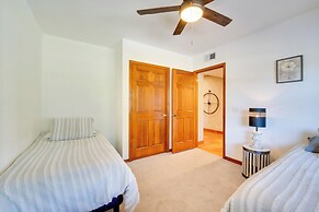 1-acre Backyard & Gym: Spacious Apopka Escape!