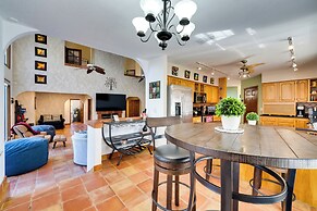 1-acre Backyard & Gym: Spacious Apopka Escape!