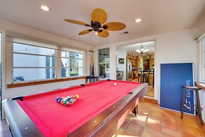 1-acre Backyard & Gym: Spacious Apopka Escape!