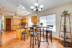 1-acre Backyard & Gym: Spacious Apopka Escape!