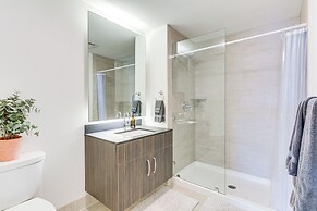 Modern Springfield Apartment ~ 7 Mi to Downtown!