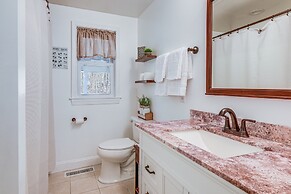 Quiet New Hampshire Getaway w/ Game Room!