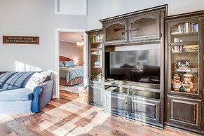 Quiet New Hampshire Getaway w/ Game Room!