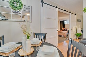Cozy Lakeview Retreat, Close to Bull Shoals Lake!