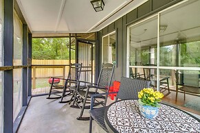 Cozy Lakeview Retreat, Close to Bull Shoals Lake!