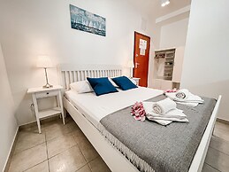 Pinia apartments
