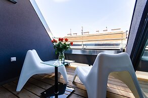 Grand Quarters City Residence