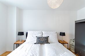 Grand Quarters City Residence