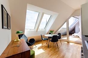 Grand Quarters City Residence