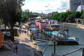 Grand Quarters City Residence