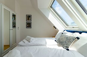 Grand Quarters City Residence