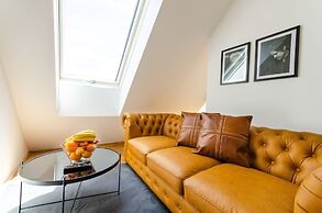 Grand Quarters City Residence