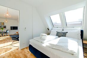 Grand Quarters City Residence