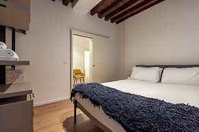 SAN LORENZO APARTMENTS 5054