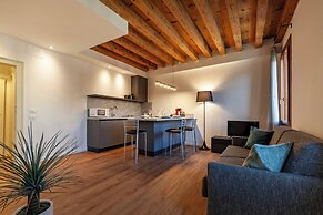 SAN LORENZO APARTMENTS 5054